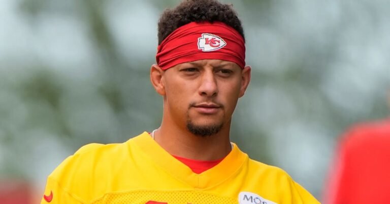 80+ Patrick Mahomes Asking for Prayers Sparks Fan Support